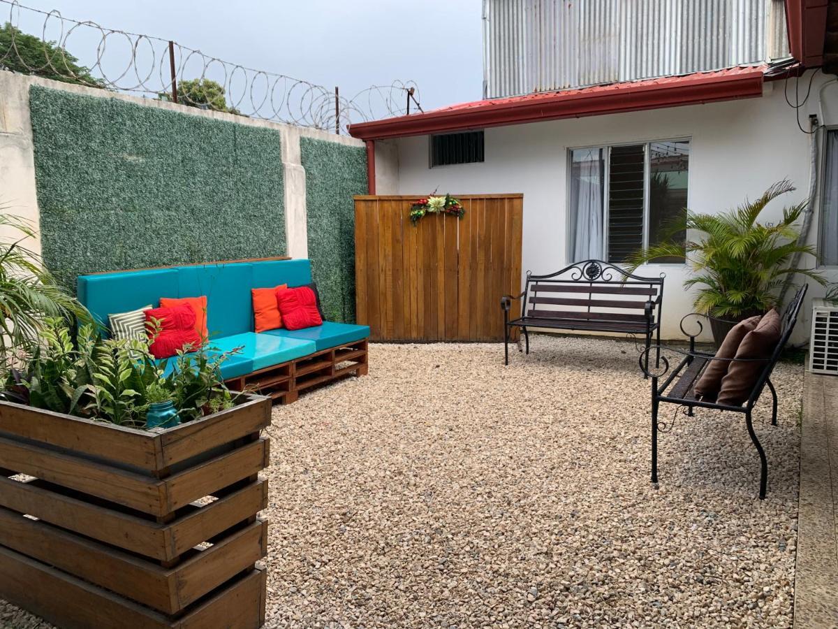 Hostal My Green House Либерия Екстериор снимка